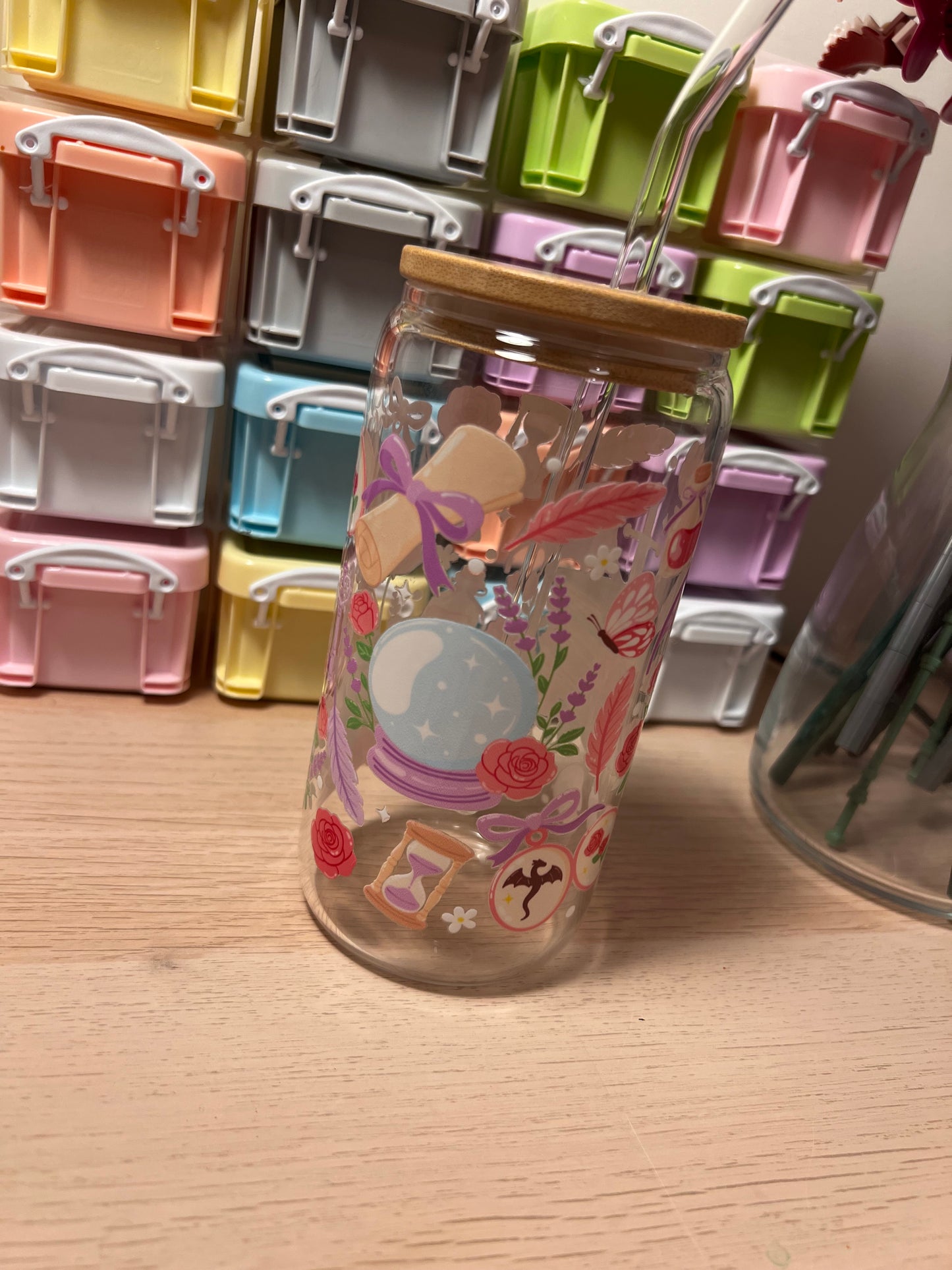 Hot Girls Read Romantasy 16oz Glass Tumbler